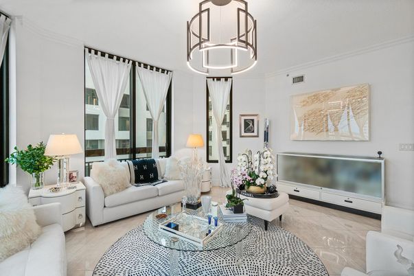 Interior, Living room, Pendant Lights