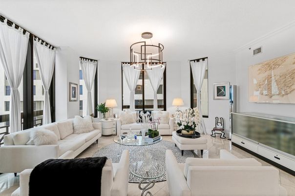 Interior, Living room, Pendant Lights