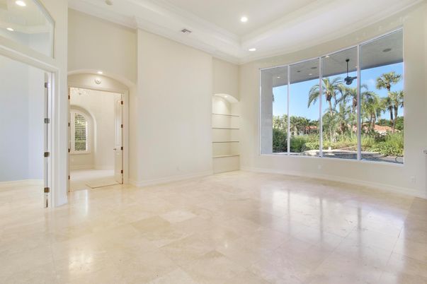 Empty room, Interior, Recessed Lighting