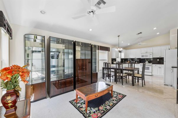 Chandelier, Dining room, Interior, Kitchen, Recessed Lighting