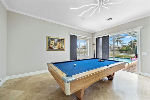 Billiard Table, Game Room, Interior, Recessed Lighting