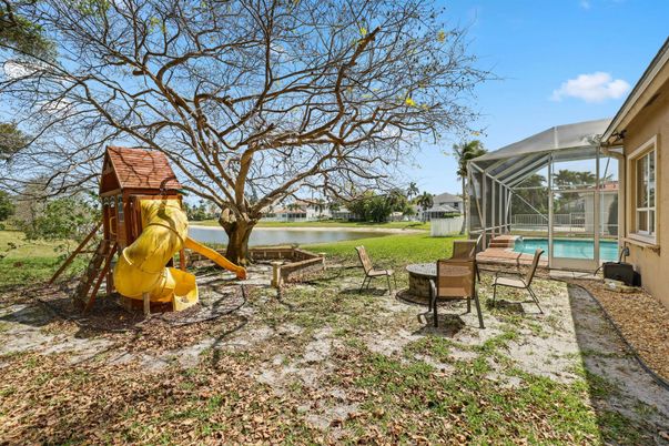 Backyard, Exterior, Playground, Water