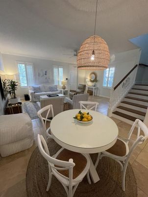 Dining room, Interior, Living room, Pendant Lights