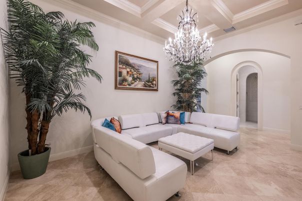 Chandelier, Interior, Living room