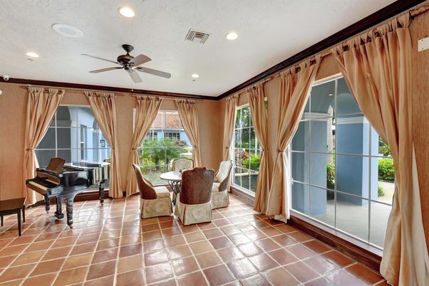 Dining room, Interior, Piano, Recessed Lighting
