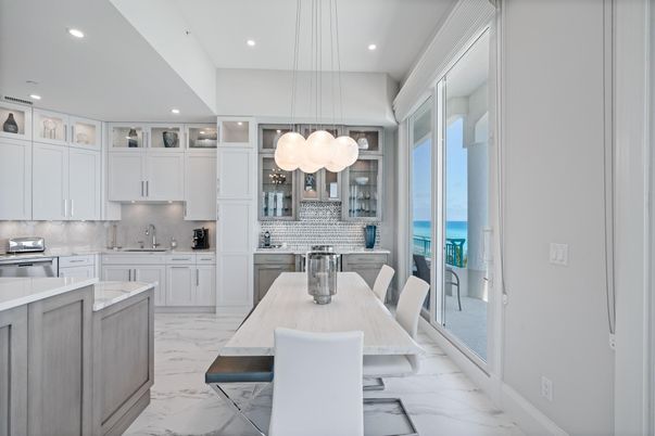 Dining room, Interior, Kitchen, Marble, Pendant Lights, Recessed Lighting, Stainless Steel Appliances