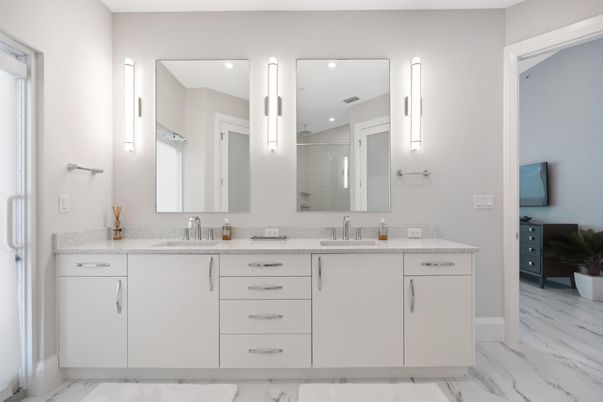 Bathroom, Dual Sink Vanities, Interior, Marble, Recessed Lighting