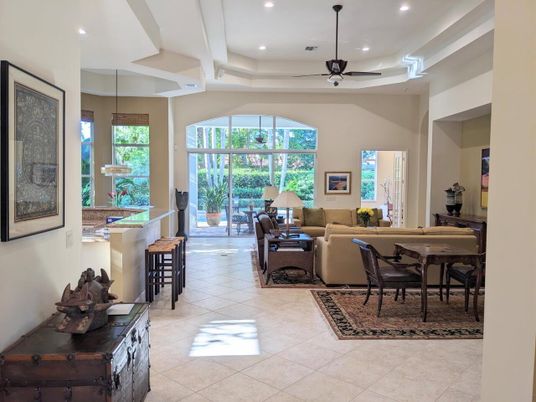 Dining room, Interior, Living room, Pendant Lights, Recessed Lighting