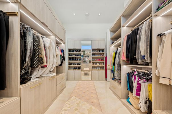 Interior, Recessed Lighting, Walk-in Closets