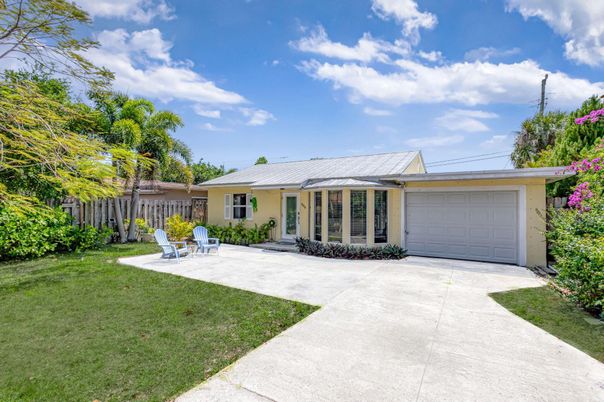 Attached, Backyard, Exterior, Facade, Ranch
