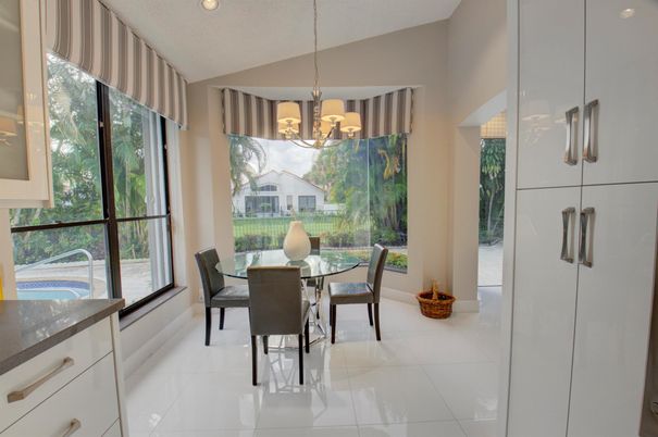 Chandelier, Dining room, Interior, Recessed Lighting