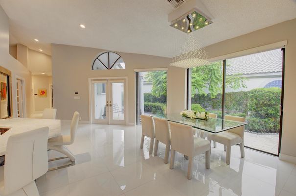 Dining room, Interior, Recessed Lighting