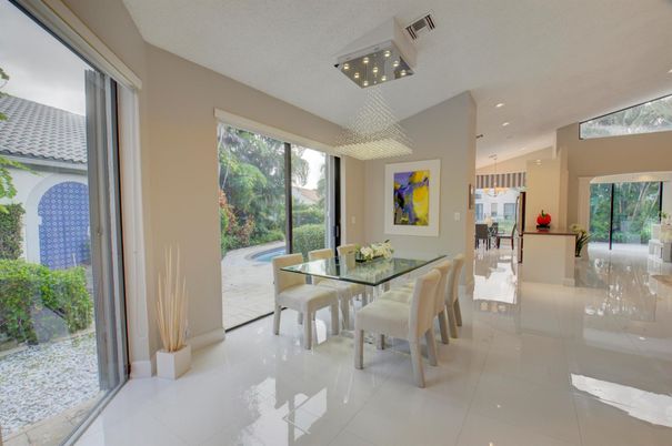 Dining room, Interior, Pendant Lights, Recessed Lighting