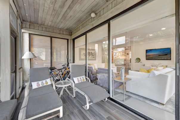 Interior, Living room, Recessed Lighting, Wooden Ceilings, Wood Texture Flooring