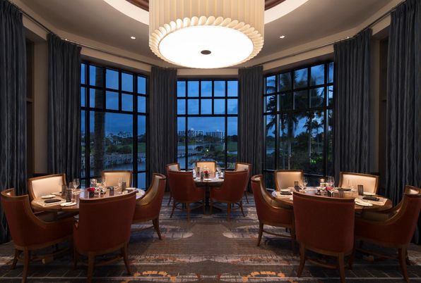Dining room, Interior, Pendant Lights, Recessed Lighting