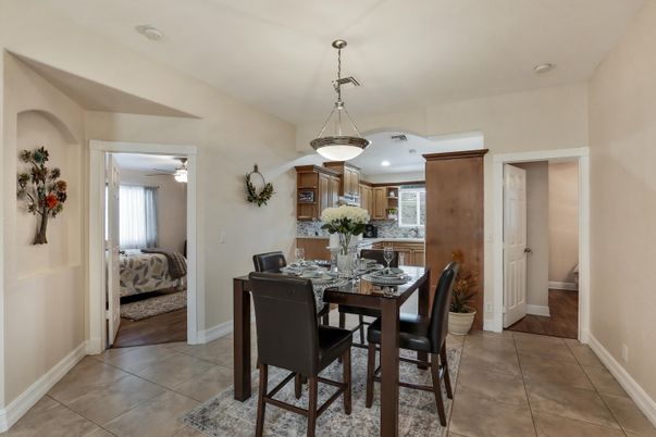 Bedroom, Dining room, Interior, Kitchen, Pendant Lights, Recessed Lighting