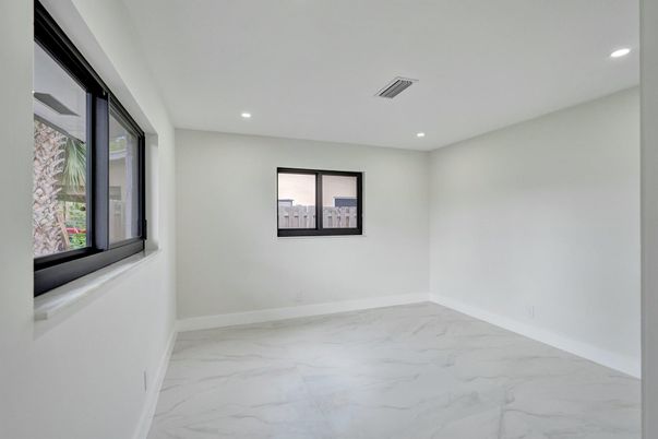 Empty room, Interior, Marble, Recessed Lighting