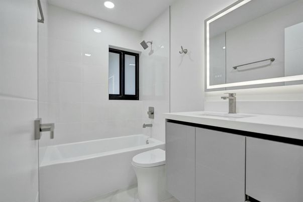 Bathroom, Interior, Recessed Lighting