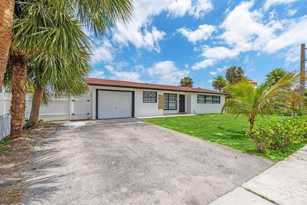 Attached, Backyard, Exterior, Facade, Ranch