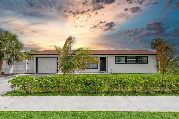 Attached, Backyard, Exterior, Facade, Ranch