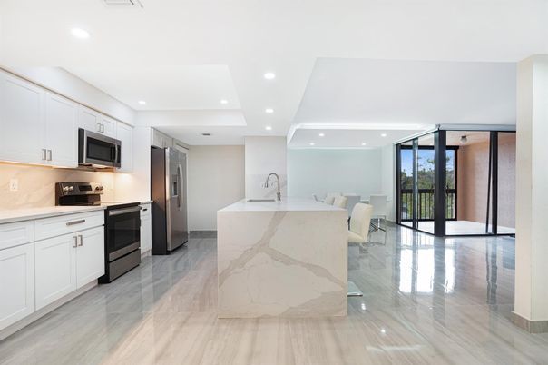 Dining room, Interior, Kitchen, Marble, Recessed Lighting, Stainless Steel Appliances