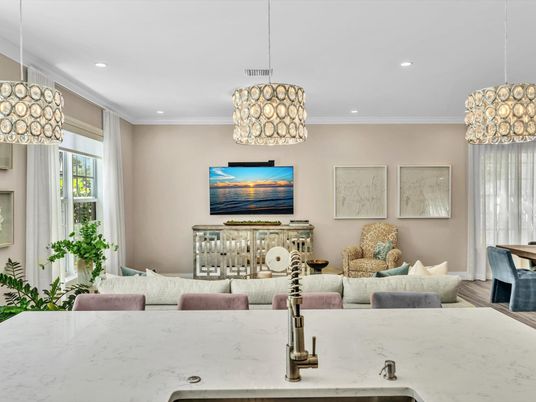 Interior, Living room, Pendant Lights, Recessed Lighting