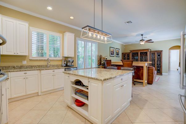 Dining room, Interior, Kitchen, Pendant Lights, Recessed Lighting