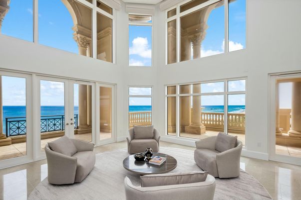 Interior, Living room, Sun Room, Water