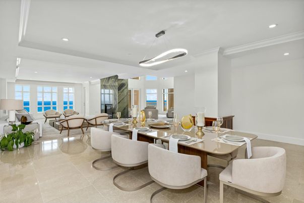 Dining room, Interior, Living room, Pendant Lights, Recessed Lighting