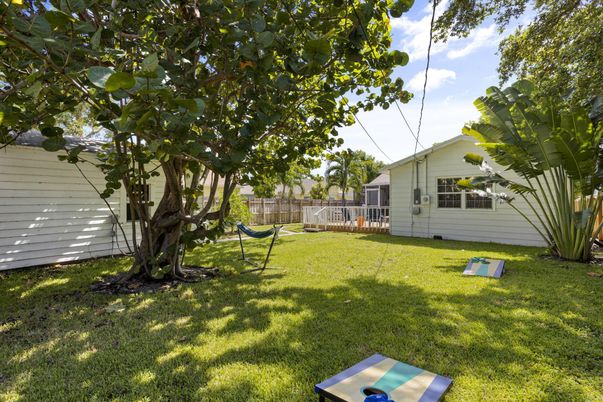 Backyard, Exterior