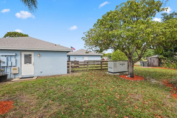 Backyard, Exterior