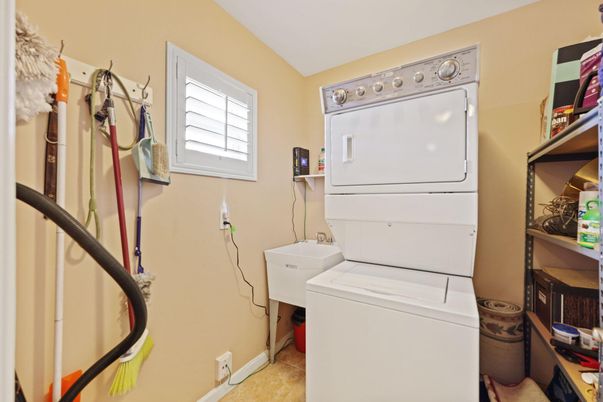 Interior, Utility Closets, Washer