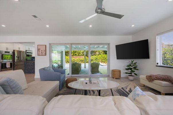 Interior, Kitchen, Living room, Recessed Lighting, Stainless Steel Appliances