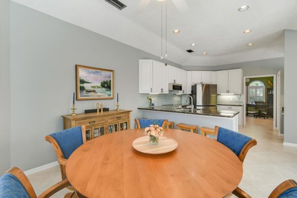 Dining room, Interior, Kitchen, Recessed Lighting, Stainless Steel Appliances