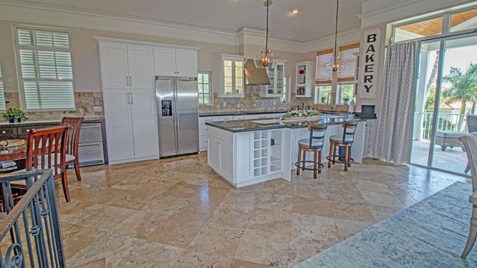 Dining room, Interior, Kitchen, Pendant Lights, Recessed Lighting, Stainless Steel Appliances