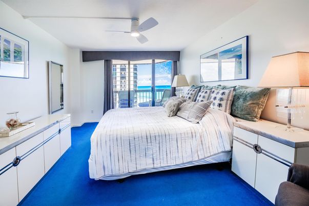 Bedroom, Interior, Water