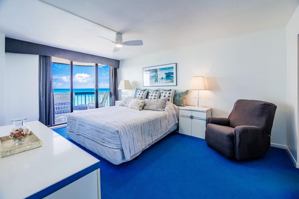 Bedroom, Interior, Water