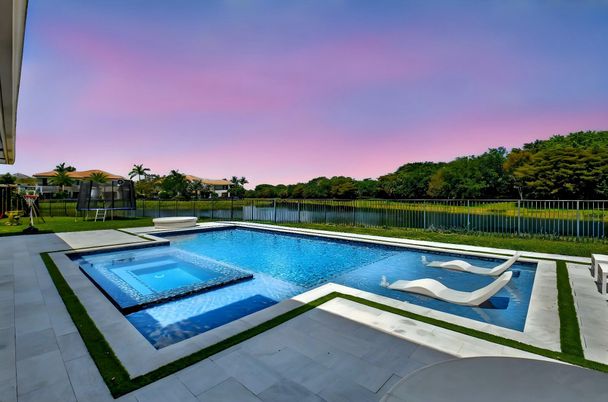 Exterior, Playground, Pool