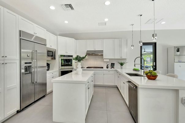 Interior, Kitchen, Pendant Lights, Recessed Lighting, Stainless Steel Appliances