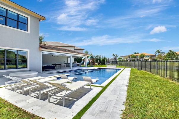 Backyard, Exterior, Pool