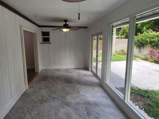 Empty room, Interior, Sun Room