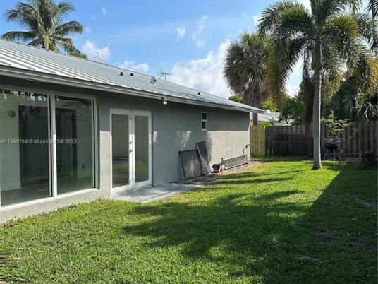 Backyard, Exterior