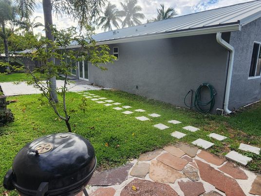 Backyard, Exterior
