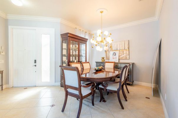 Chandelier, Dining room, Interior