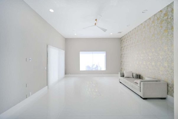 Empty room, Interior, Recessed Lighting