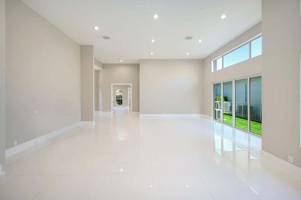 Empty room, Interior, Recessed Lighting