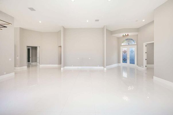 Empty room, Interior, Recessed Lighting