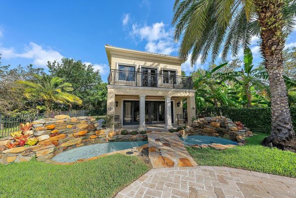 Backyard, Exterior, Pool
