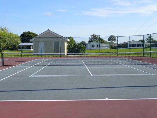 Exterior, Tennis Courts
