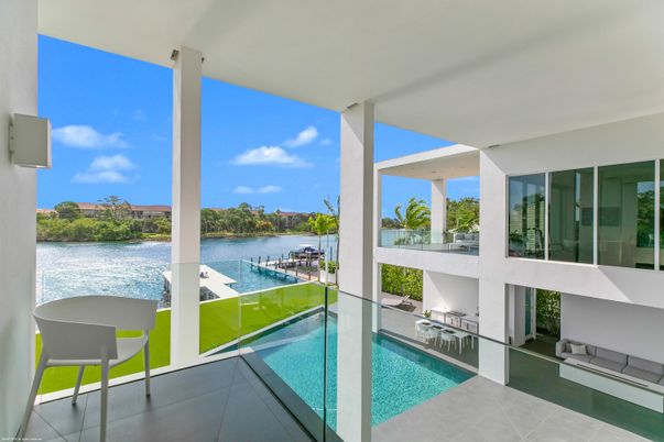 Water, Exterior, Pool, Other